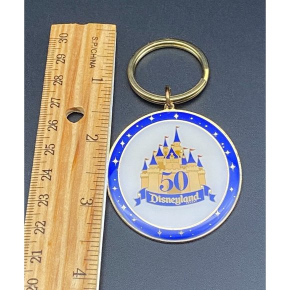 Disneyland Resort 50th Anniversary Keychain Cinderella Castle New Gold Tone  - Picture 4 of 4